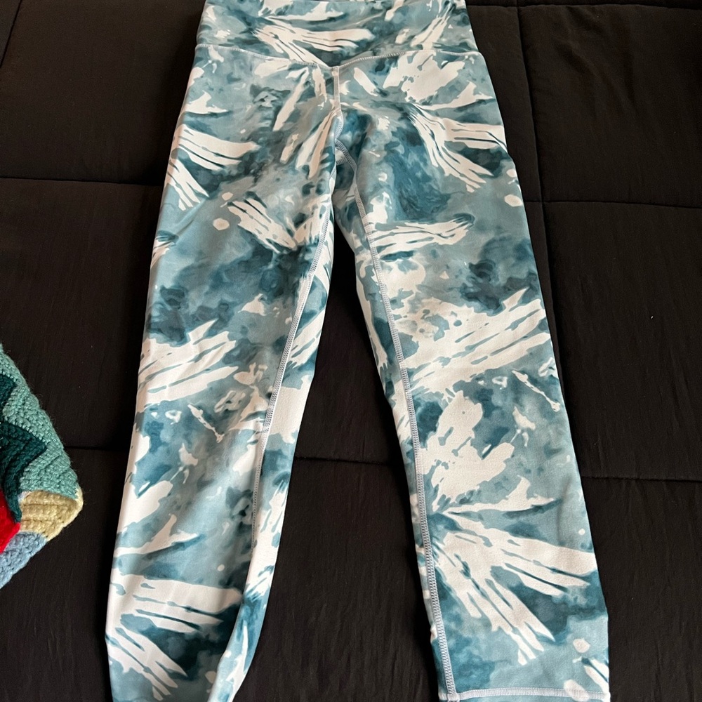 Blue and White Patterned Leggings